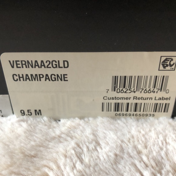 INC Vernaa2gld pumps - Picture 4 of 6